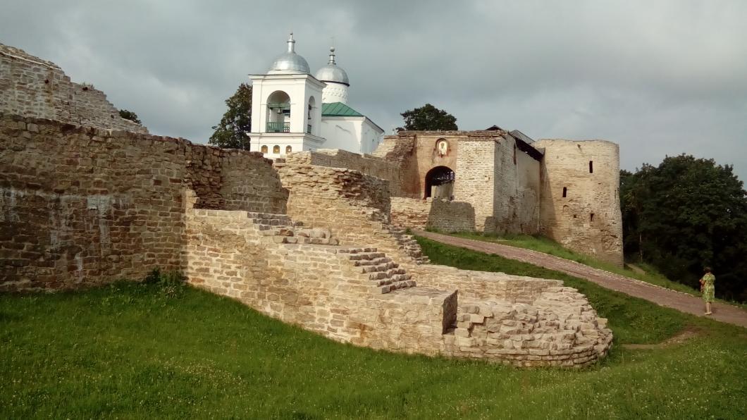 Изборское городище